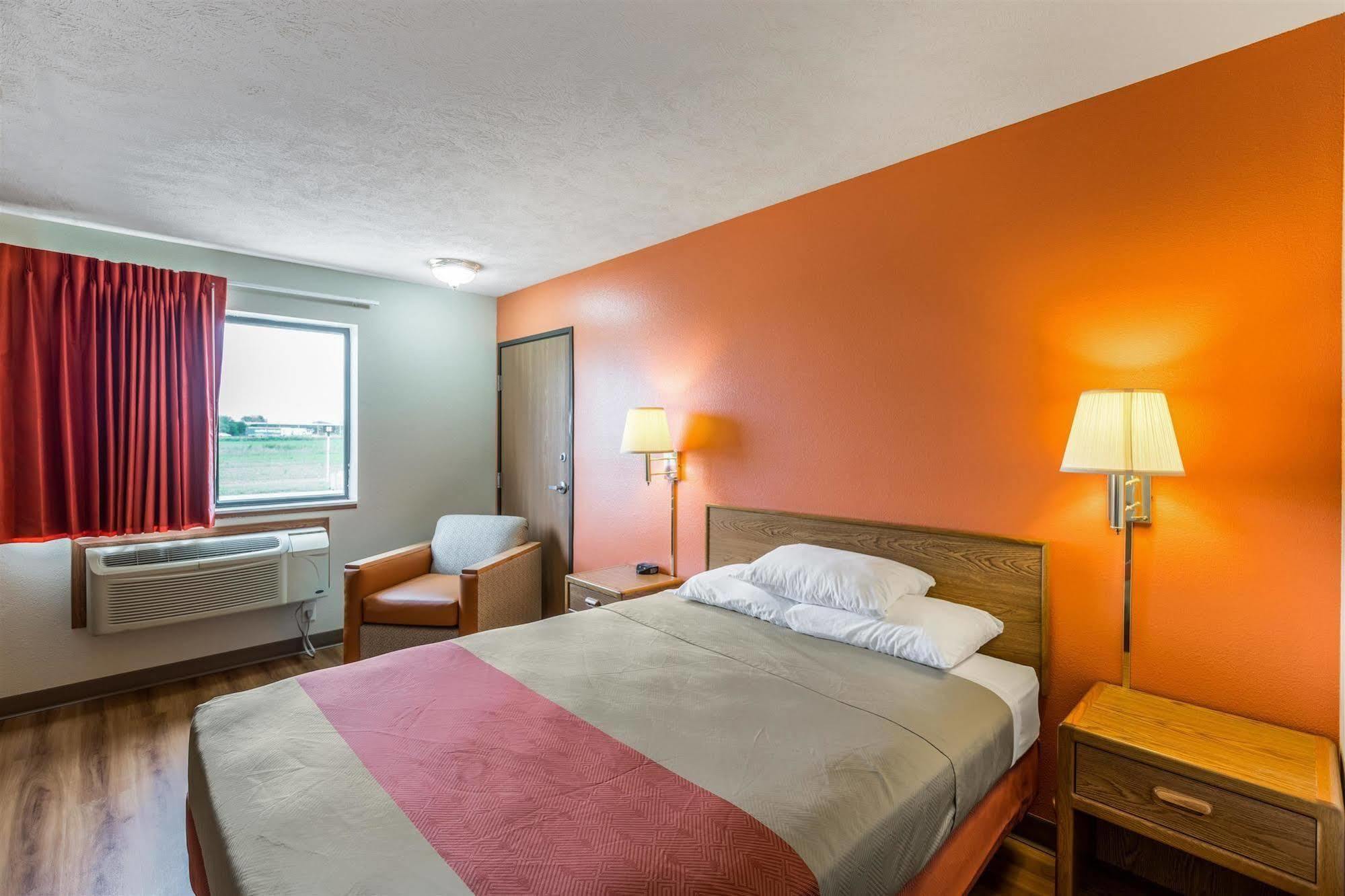Motel 6 Percival Ia Kültér fotó