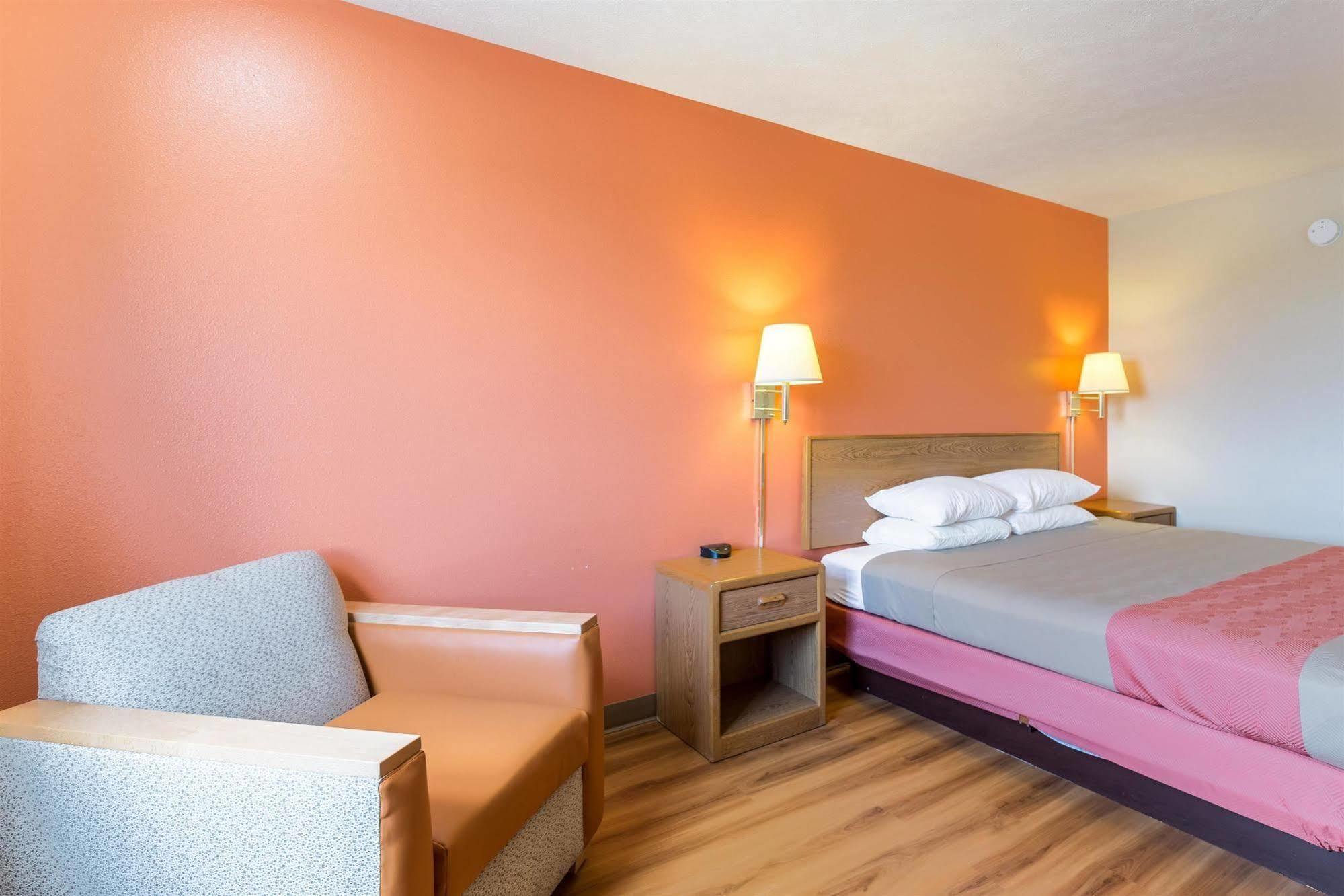 Motel 6 Percival Ia Kültér fotó