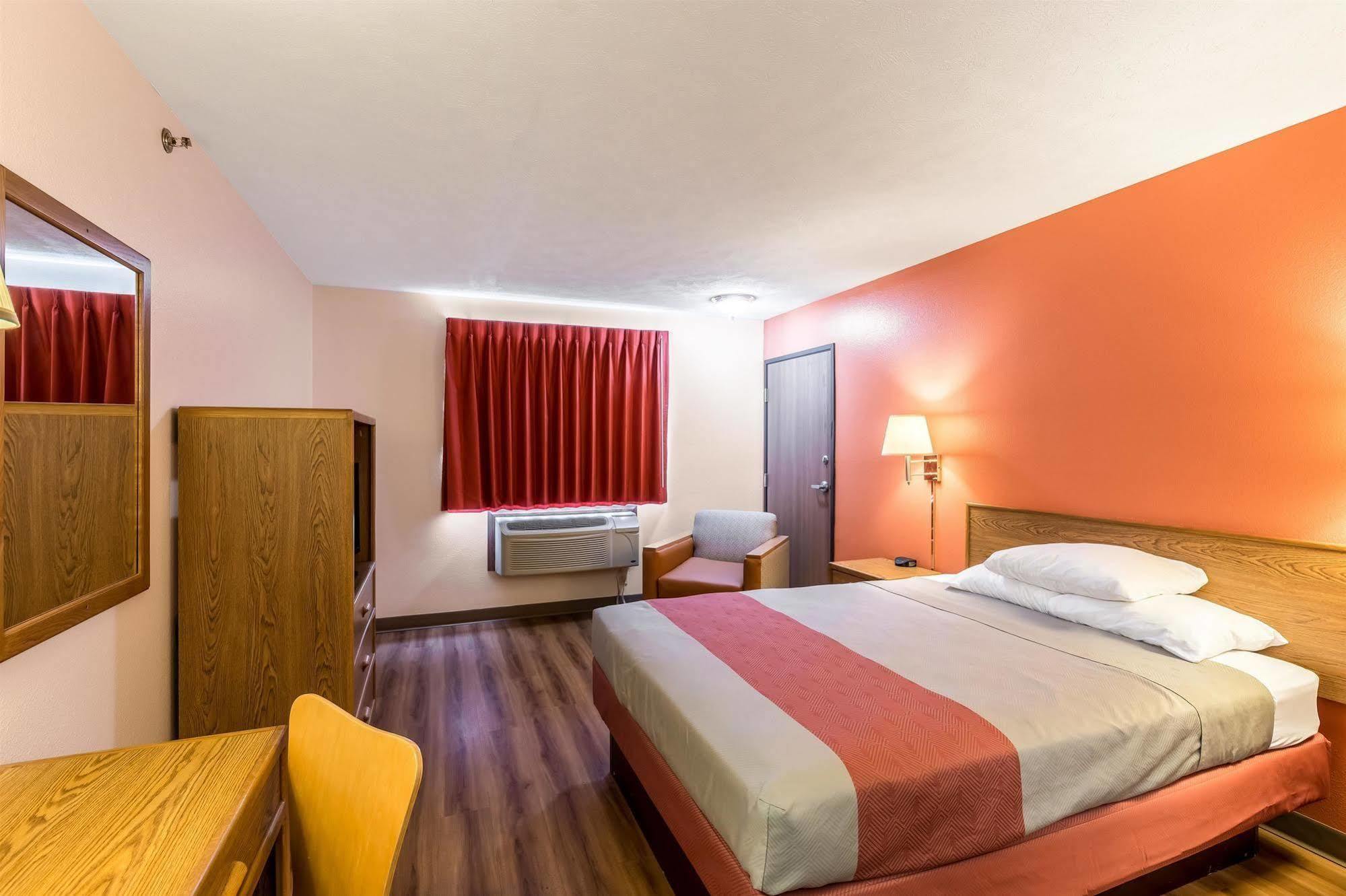 Motel 6 Percival Ia Kültér fotó