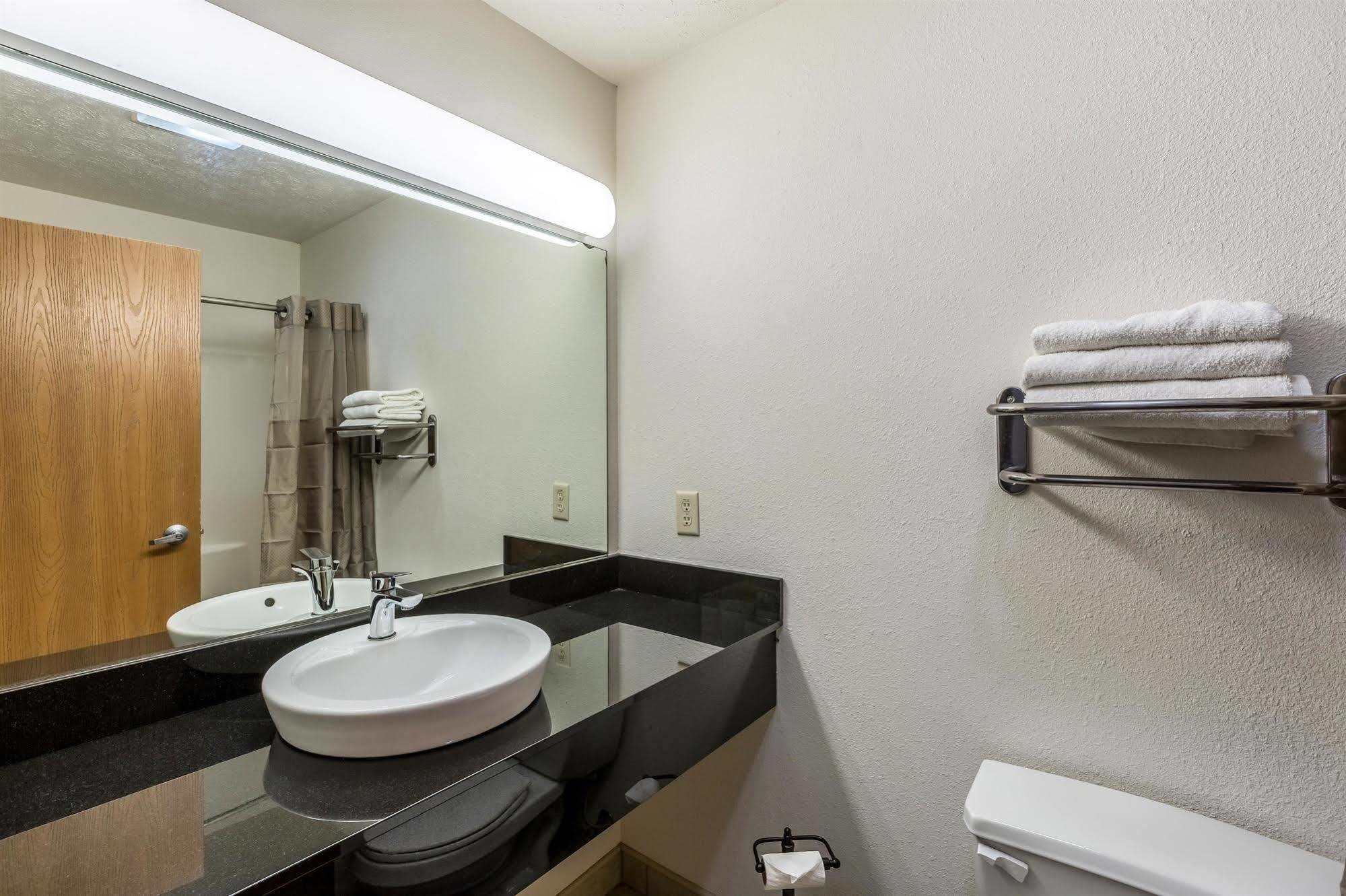 Motel 6 Percival Ia Kültér fotó